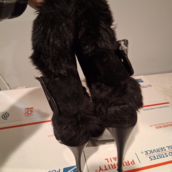 selinas fuzzy top boots size 6.5 - Picture 5 of 8